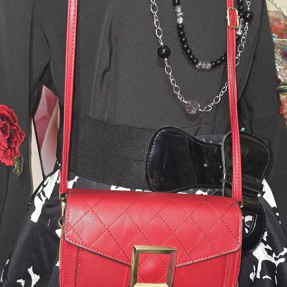 Elegant Red Quilted Crossbody Bag